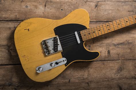 Fender broadcaster - Fender Custom Shop Limited Edition 70th Anniversary Broadcaster Relic – Aged Nocaster Blonde · Model Number: 9235001121 · Finish Package: Journeyman · Body Woo...